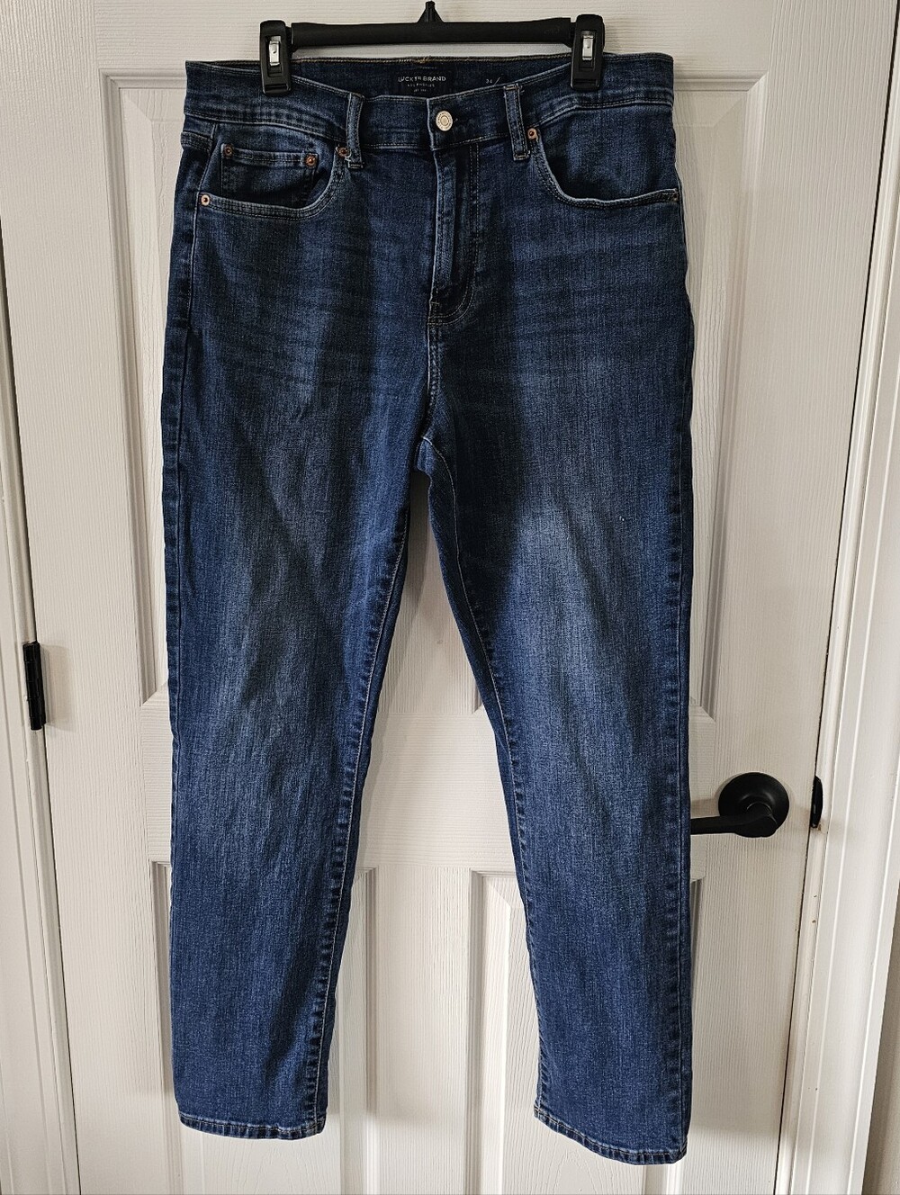 Lucky Brand 410 Athletic Fit Jeans Men's 34x32 EUC